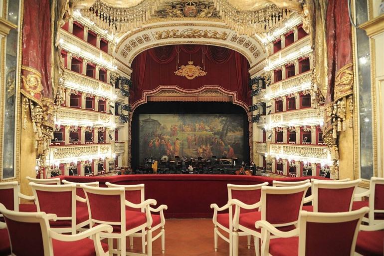 Teatro San Carlo Napels