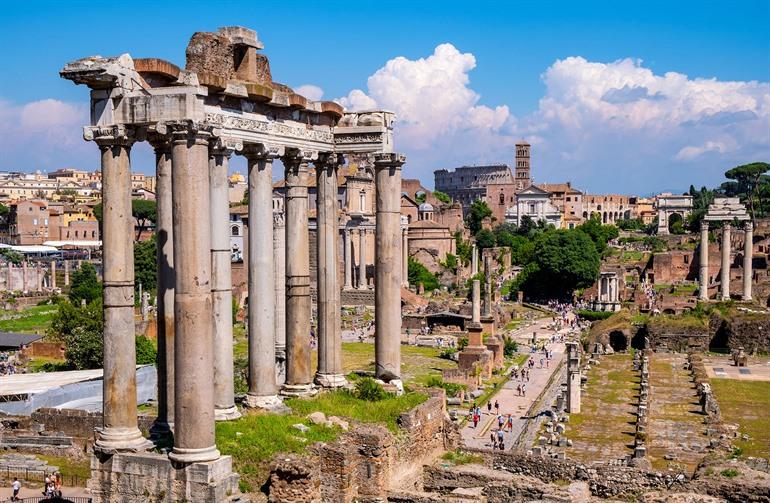 Tempel van Saturnus in het Forum Romanum bezoeken, Rome