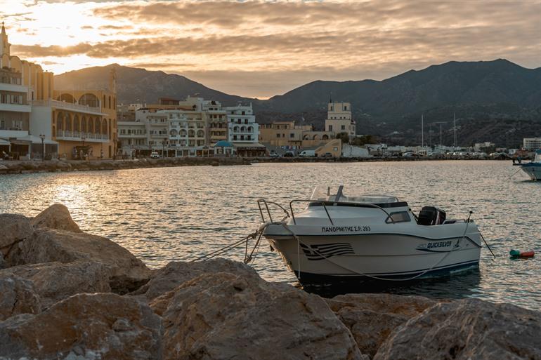 Terugkomst in Pigadia