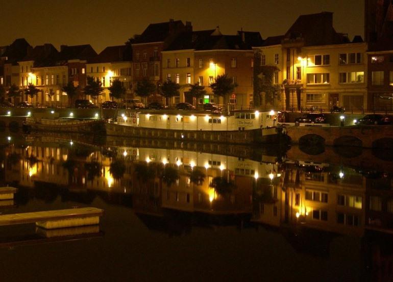 The Boatel Gent