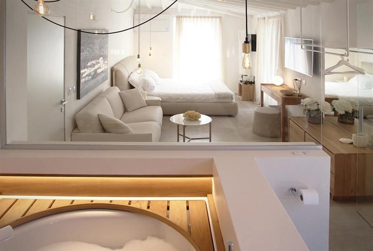 The First Hotel (Manarola)