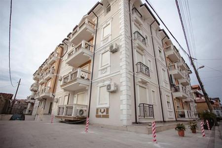 The Luxury Garden Apartment in Shkodër