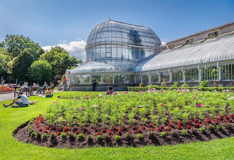 The Palm House in de botanische tuin van Belfast