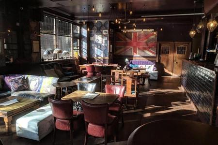 The Walrus Bar and Hostel boeken