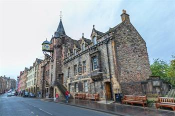 Tolbooth bij de Royal Mile - Edinburgh