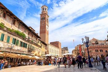 Torre dei Lamberti beklimmen in Verona