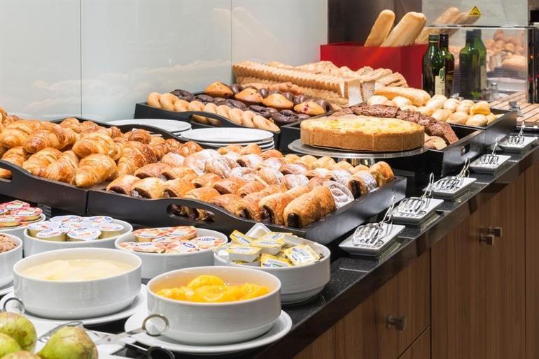 Tryp Valencia Feria Hotel