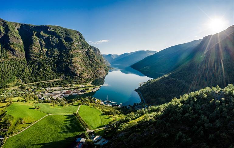 Uitzicht op de Aurlandsfjord, Noorwegen