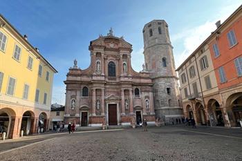 Uitzicht op de Basilica di San Prospero, Reggio Emilia