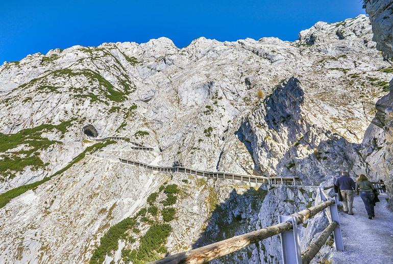 Uitzicht op de Eisriesenwelt, Werfen, Salzburgerland