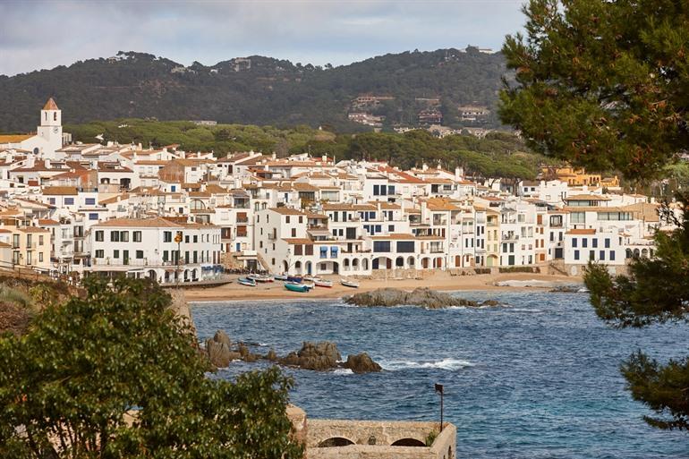 Uitzicht op de kuststad