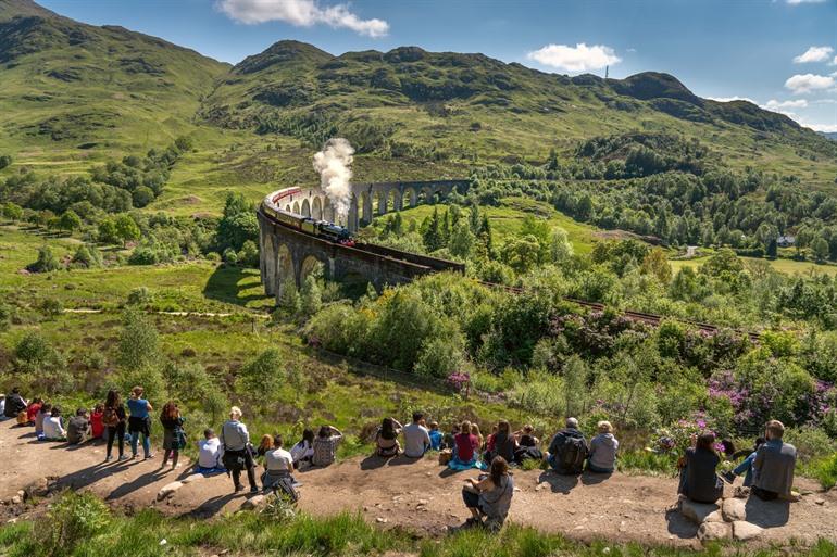 Uitzicht op het Glenfinnan-viaduct