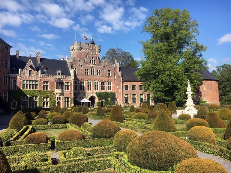 Uitzicht op het kasteel van Gaasbeek, Pajottenland