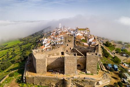 Uitzicht op het Portugese Monsaraz, Alentejo