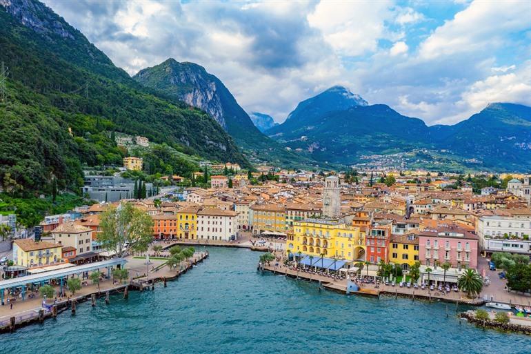 Uitzicht op Riva del Garda, Gardameer