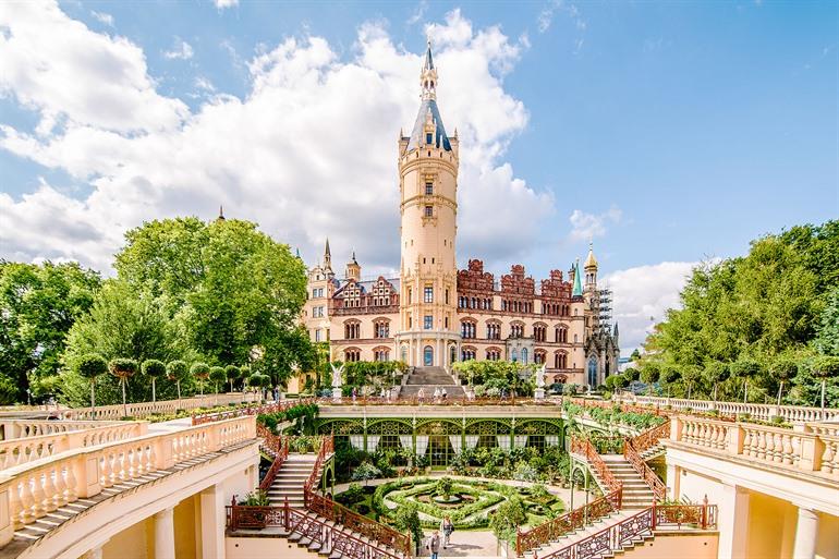 Uitzicht op Schloss Schwerin, Schwerin, Mecklenburg-Vorpommern