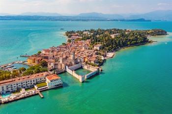Uitzicht over Sirmione