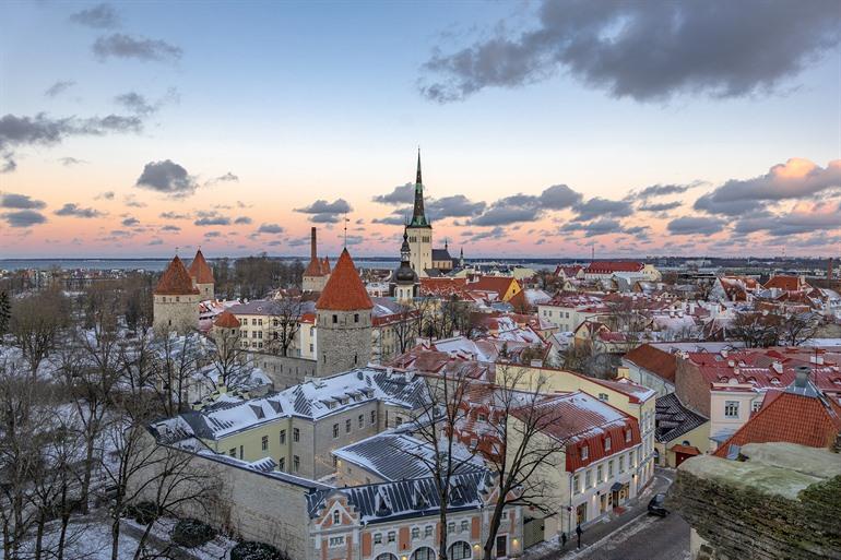 Uitzicht over Tallin, in de winter