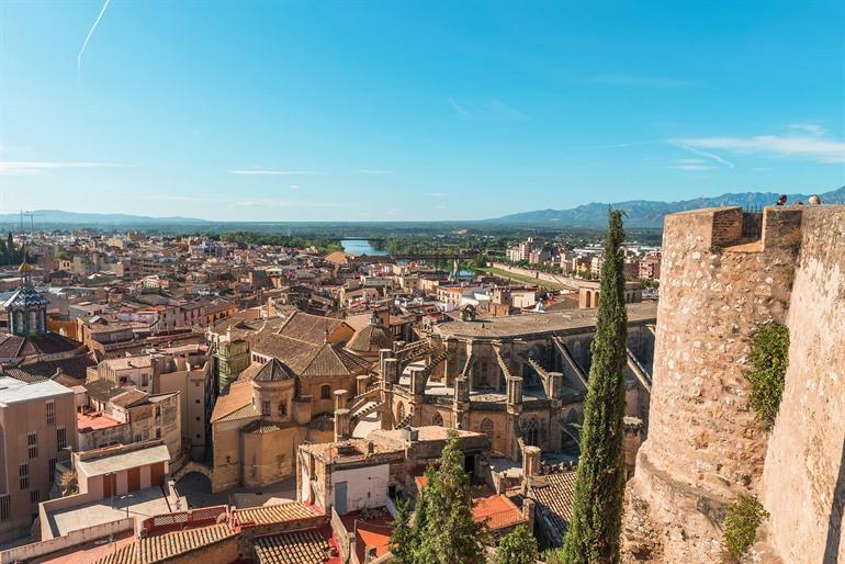 Uitzicht over Tortosa, Catalonië