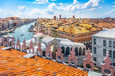 Uitzicht over Venetië vanaf T Fondaco dei Tedeschi