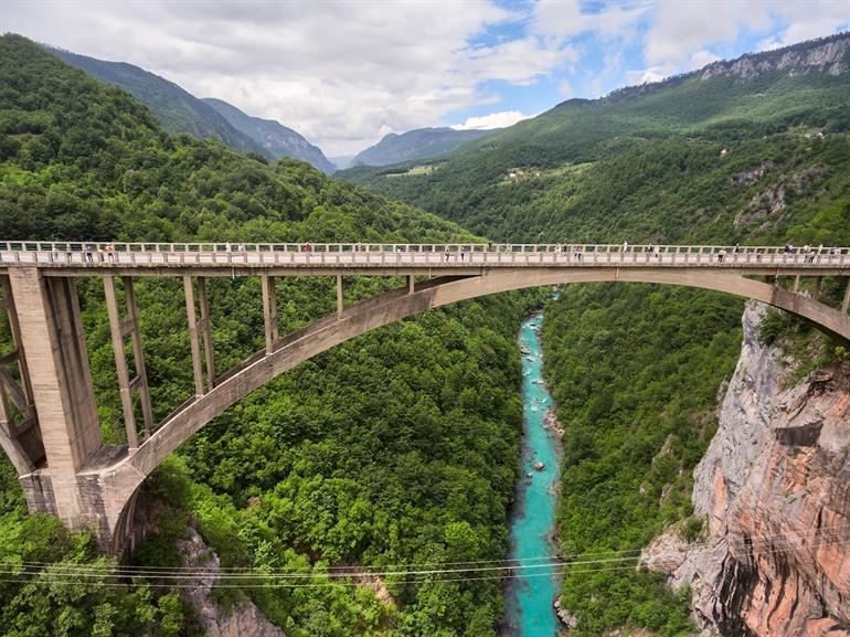 Uitzicht Tara River Canyon, Montenegro