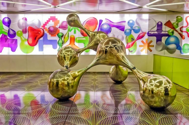 Universitair metrostation, Synapsi door Rashid