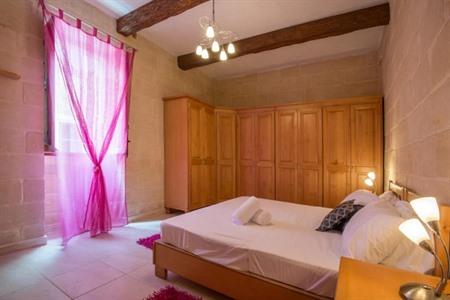 Valletta Grand Central boeken