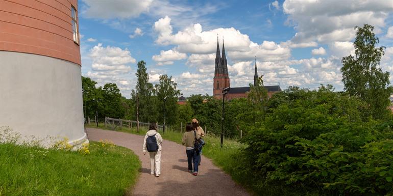 Van Uppsala Slott naar de Domkyrka
