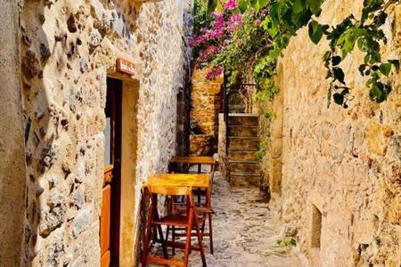 Vecchia Casa Sterna, knus appartement binnen de kasteelmuren