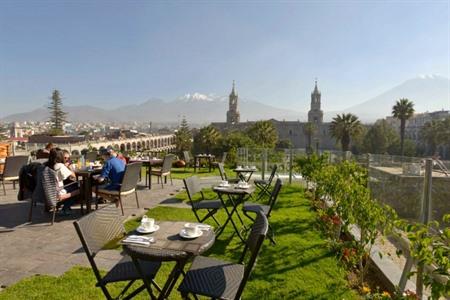 Verblijf in het Katari Hotel