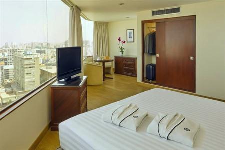 Verblijf in Hotel Estelar Miraflores