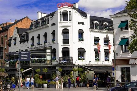 Verblijf in Hotel The Century