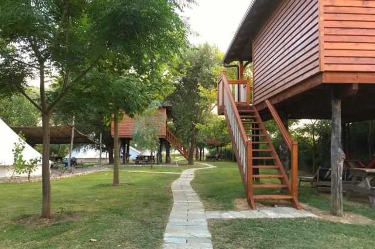 Verblijf in Lake Shkodra Resort