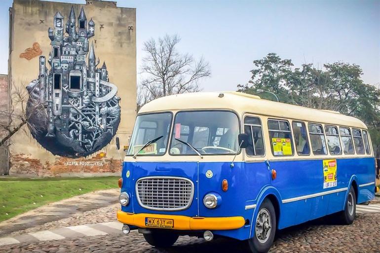 Verken het Praga District in Warschau met een Retro-busje