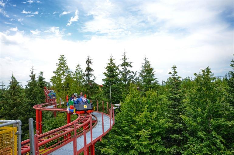 Verken Legoland Duitsland met de Pedal-A-Car