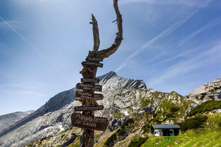 Verschillende wandelingen in de buurt van de Alpspitze