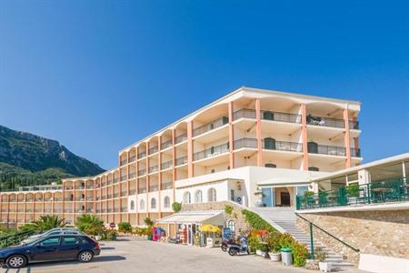 Viersterrenhotel Paleo ArtNouveay Hotel in het hart van Paleokastritsa op Corfu