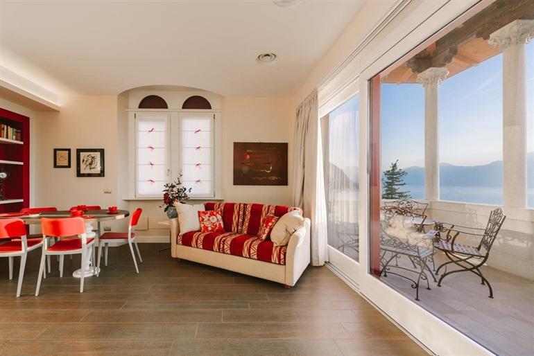 Villa Monti (Varenna)