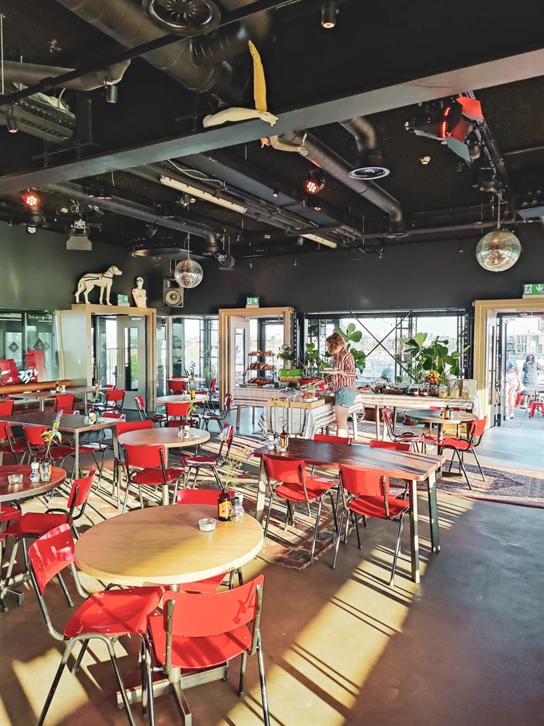 Volkshotel in Amsterdam