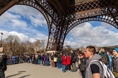 Wachtrijen aan de Eiffeltoren vermijden