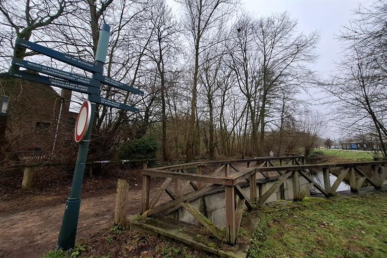 Wandelen door het Bronnenpark, Sint-Pieters-Woluwe