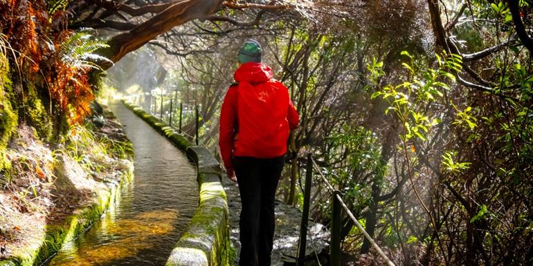 Wandelen in de bergen op Madeira