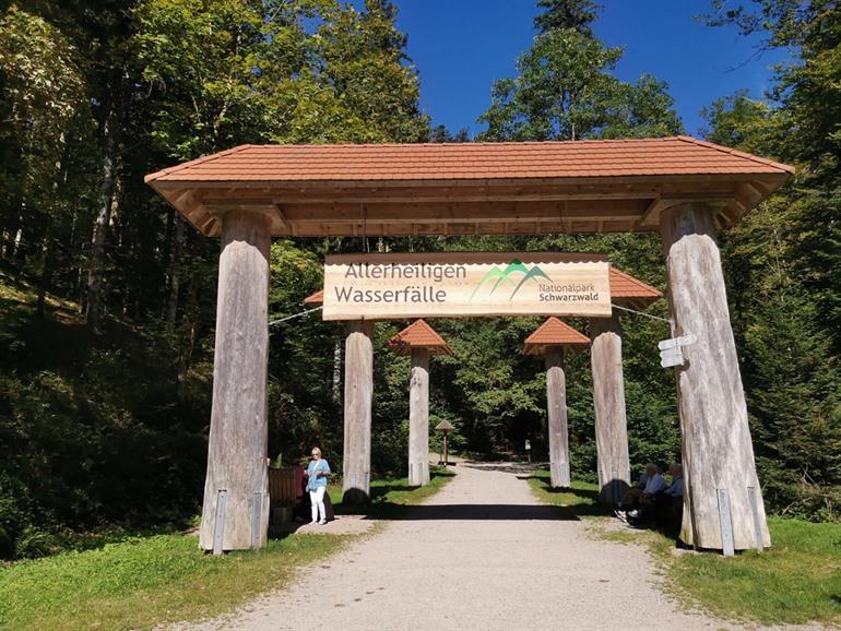 Wandeling langs de Allerheiligen-watervallen