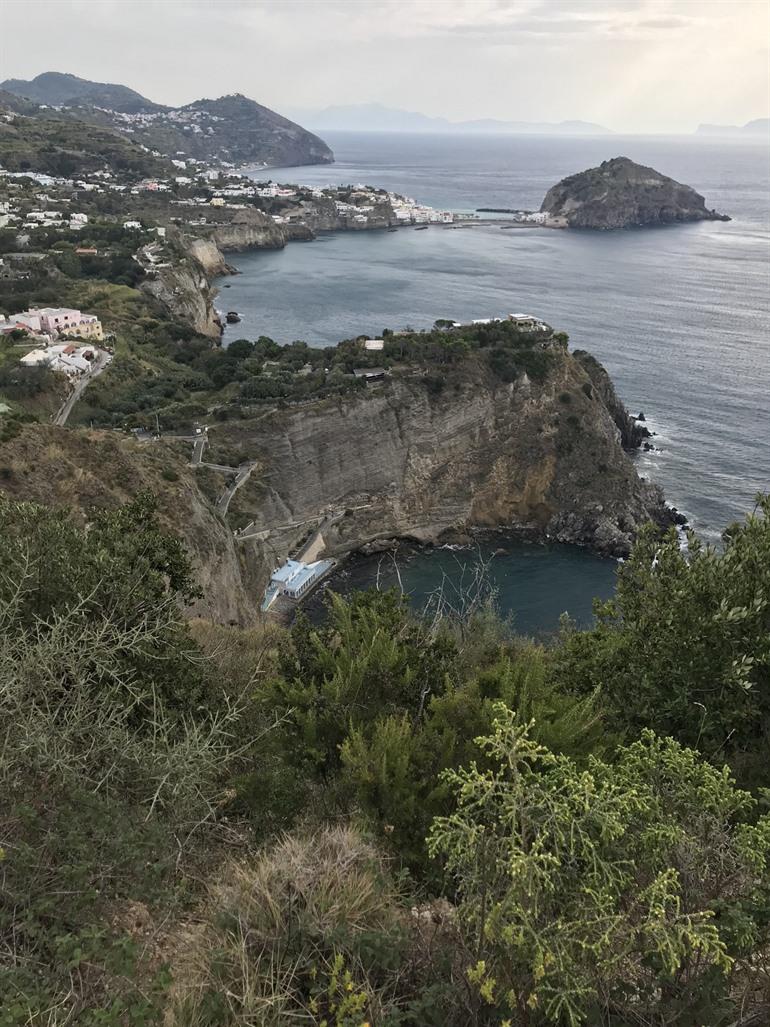 Wandeling naar Baia della Scarrupata