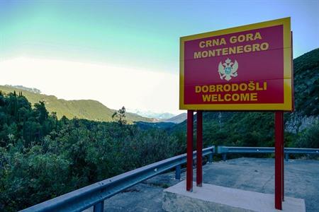 Wat is de beste route naar Montenegro? Tol, etappehotels & tips