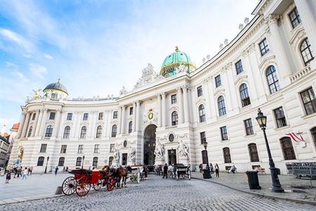 Hofburg Paleis in Wenen bezoeken? Alle info, tips & tickets voor je bezoek aan het Keizerlijk Paleis