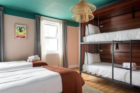 West Beach Hotel Brighton boeken aan de wandelpromenade