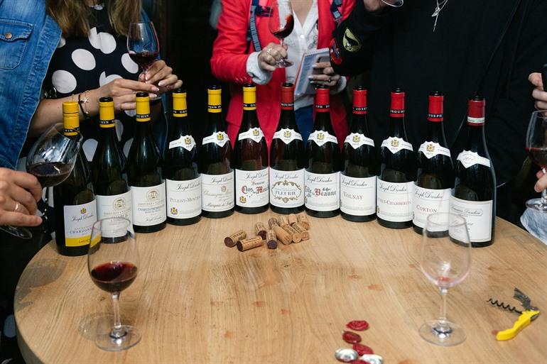 Wijnproeverij bij Maison Joseph Drouhin, Bourgogne