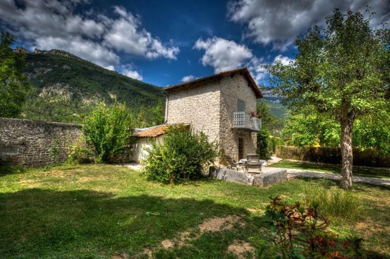 Wijnwerkershuisje in Chatillon en Diois