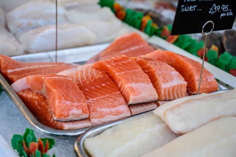 Wilde en gekweekte Schotse zalm